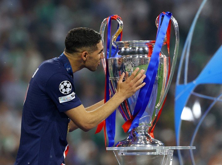 Hakini besa la Copa (REUTERS).