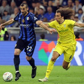 El Inter gana y le saca la punta al Napoli, que empata: la Serie A, por ahora sin campeón