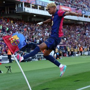 Video: el golazo de Lamine Yamal al Villarreal con su marca registrada