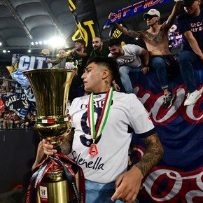 Santi Castro: "la emoción" que perdura por la Copa Italia con Bologna y la experiencia vivida en la Scaloneta