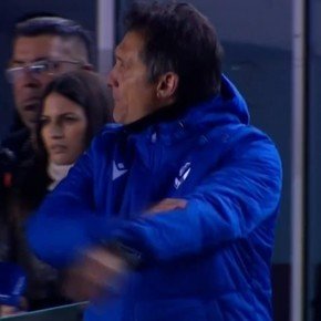 Final caliente: el reclamo de Vélez a Gariano por un posible penal