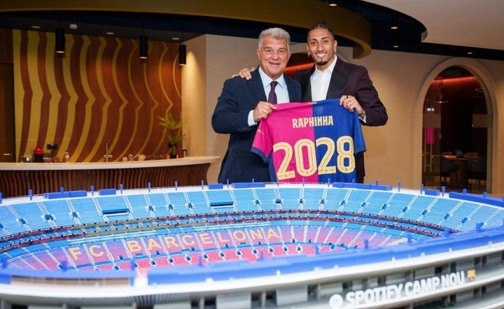 Raphinha extendió su vínculo con el Barcelona hasta 2028. (Foto: FC Barcelona)