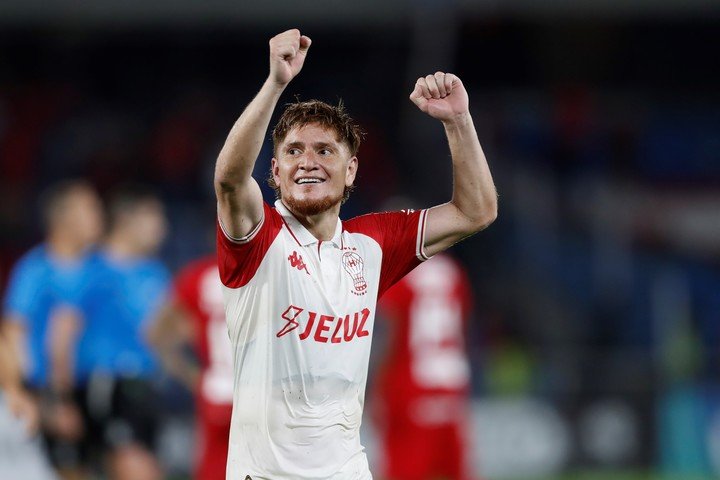 El Colo Gil, una de las figuras de Huracán. (EFE/ Ernesto Guzmán Jr)