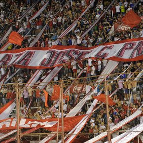 Huracán puso micros y avión para la final con Platense y colapsó el sistema