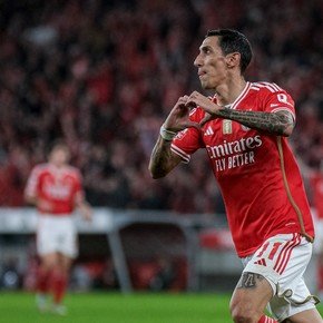 ¿Di María se va del Benfica? Los emojis del Fideo y las últimas declaraciones de su entrenador 