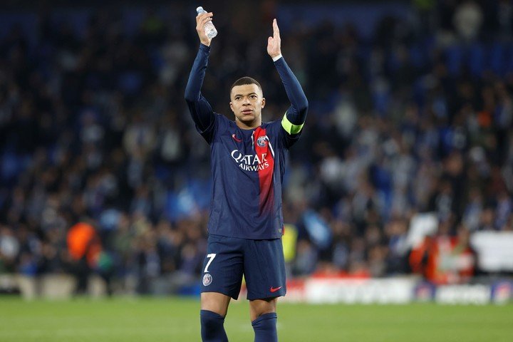 Mbappé se despide del PSG. EFE