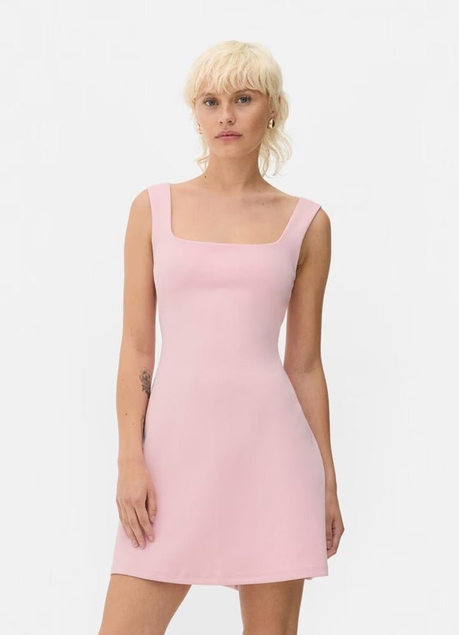 Vestido corto rosa Primark.