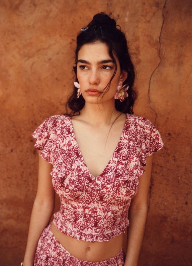 Top estampado manga corta de Stradivarius.