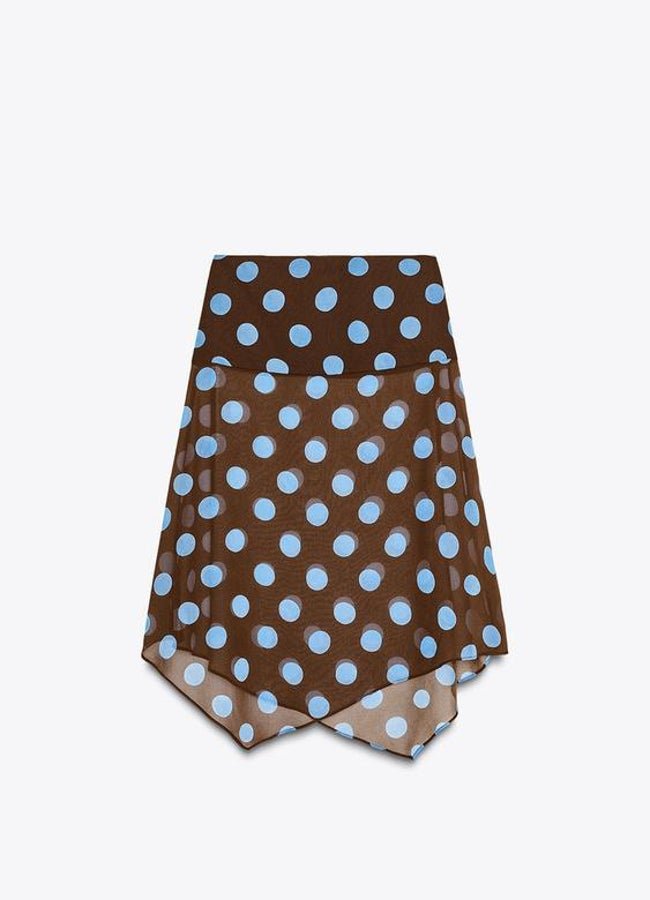 Falda midi asimétrica Zara.