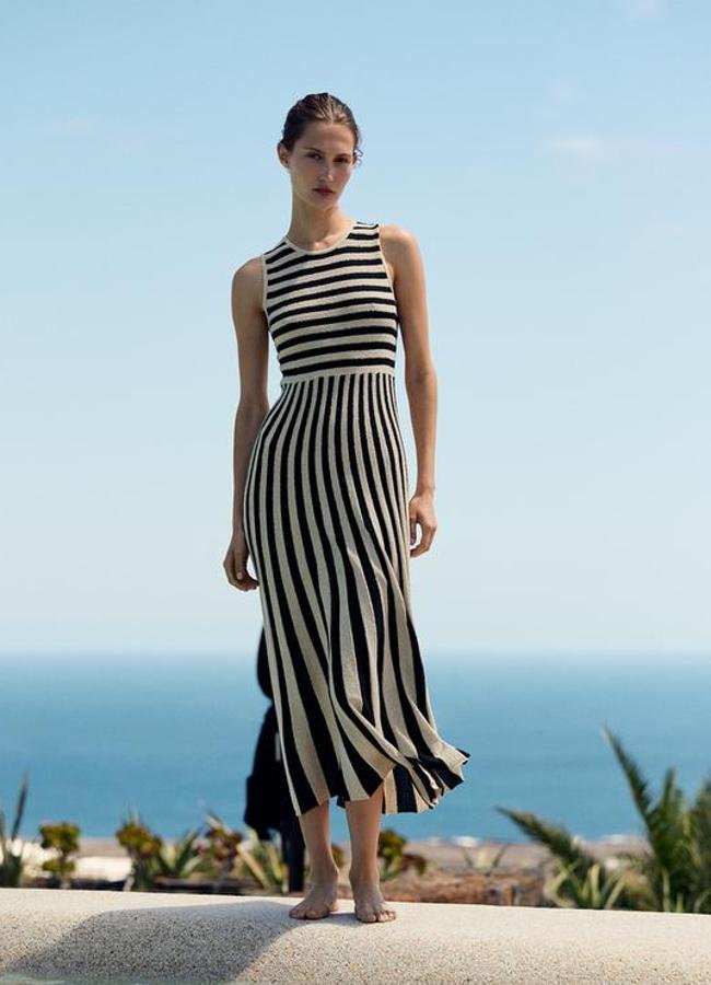 Vestido de rayas. 