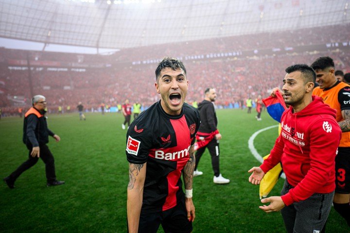 Palacios en el Leverkusen. (Foto: prensa Bayer Leverkusen)