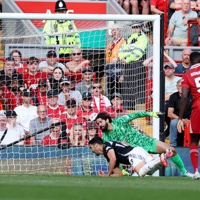 El Liverpool, con Mac Allister en el banco, dejó escapar los tres puntos y terminó igualando con el Arsenal