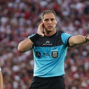 Octavos de final: una insólita designación arbitral