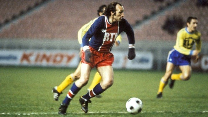 Carlos Bianchi en el PSG (prensa Paris Saint Germain).