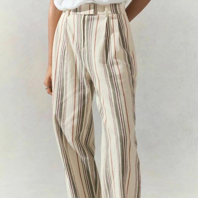 Paantalones con pinzas de rayas