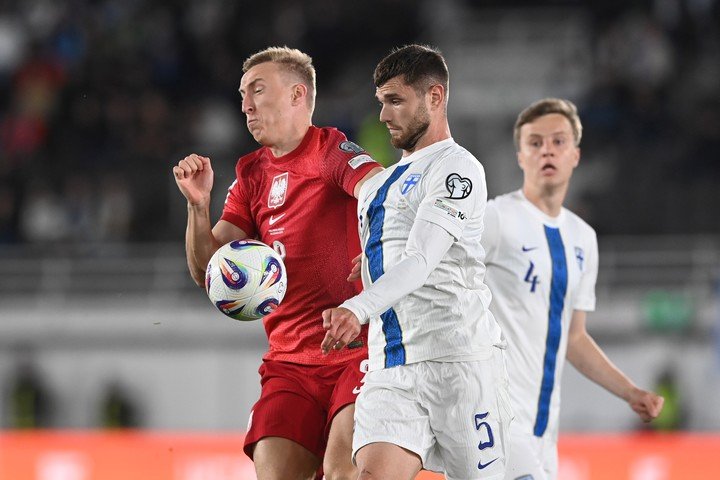 Polonia perdió de visitante. 