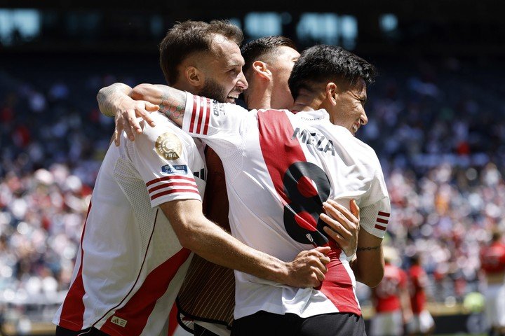 River quiere asegurarse la clasificación ante Rayados. (Foto: EFE)