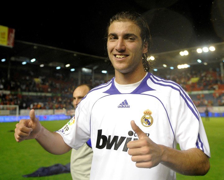 Higuain la rompió en el Real Madrid (REUTERS/Felix Ordonez).