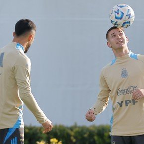 Los compañeros de Mastantuono que tuvieron su primer entrenamiento con la Mayor