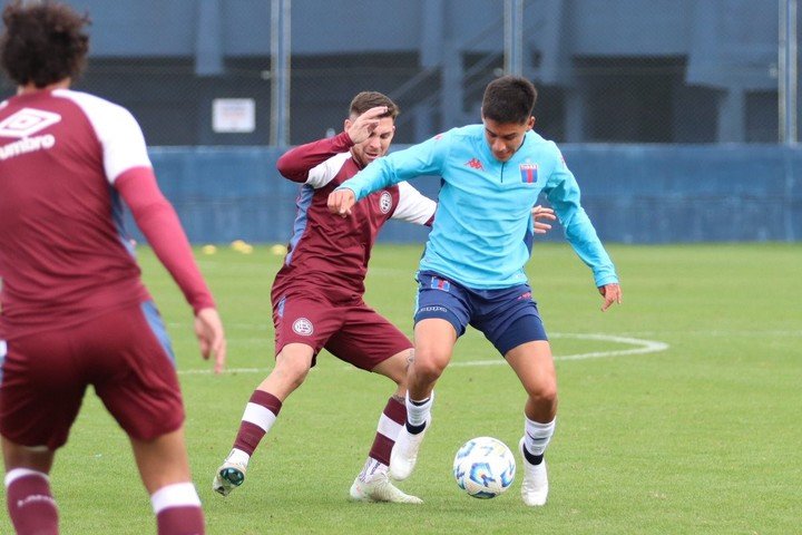 Amistoso entre Lanús y Tigre en Victoria (Prensa Lanús).