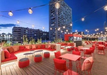 Las mejores terrazas de Madrid para disfrutar de las noches de verano si te quedas en la ciudad