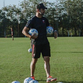 Colón, a punto de cerrar dos caras nuevas para lo que se viene