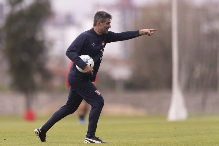 Vaccari espera por el retorno de tres piezas clave. (Prensa Independiente)