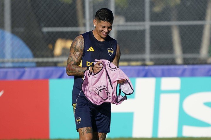 Marcos Rojo Foto: Fernando de la Orden / Enviado Especial - Entrenamiento Boca Juniors en Universidad Barry. Mundial Clubes 2025
17-06-2025 FTP CLARIN _FER5976_1.JPG Z DelaOrden