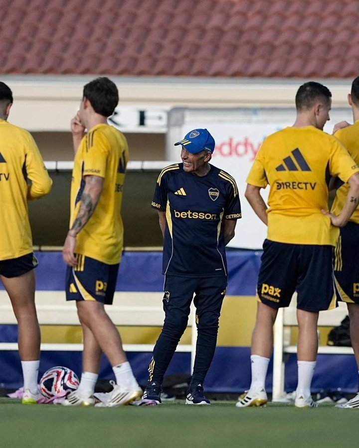 Miguel Ángel Russo en la práctica de Boca.