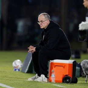 Ratificaron a Marcelo Bielsa como técnico de Uruguay: "No vamos a cambiar de entrenador"