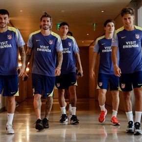 De Paul y el Cholo Simeone, antes del debut ante el PSG en el Mundial de Clubes: "El cansancio no cuenta, el equipo está bien"