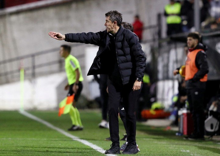 "Tenemos un grupo muy interesante", dijo Lage, DT del Benfica, rival de Boca (Reuter).