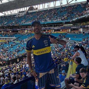 Naif Hamoud, el árabe hincha de Boca, habló con Olé: su experiencia en Miami, la "confianza" de pasar a octavos y su fanatismo por Riquelme