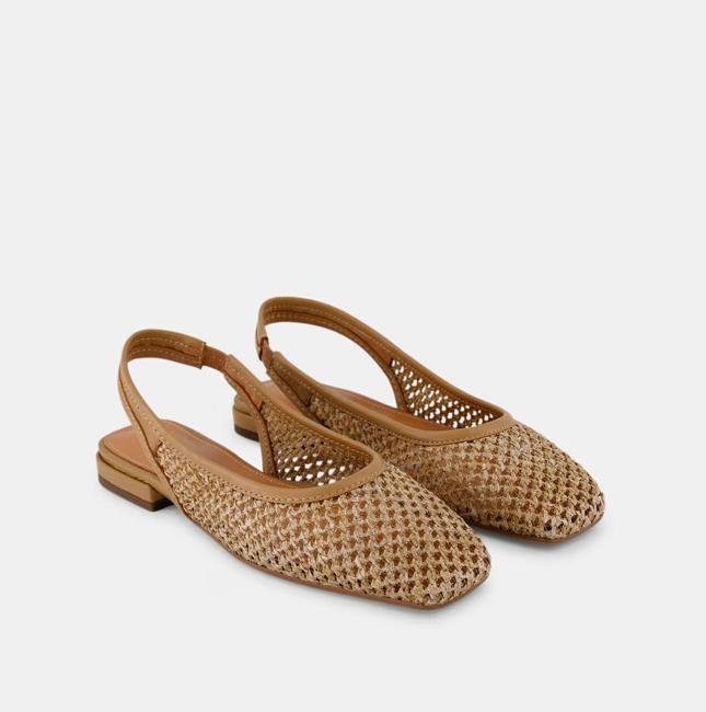 Zapatos destalonados de Latouche.