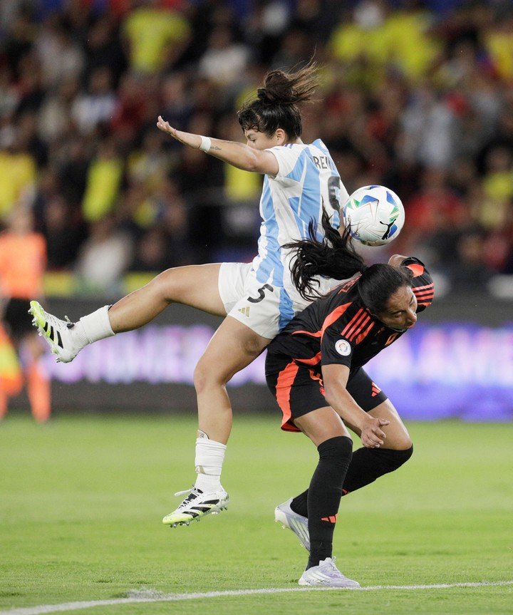 Mayra Ramirez contra Vanina Preininger (Reuters).