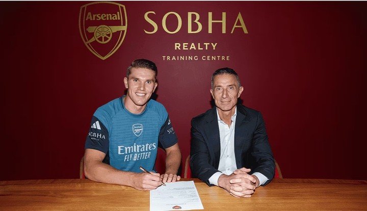 Gyokeres, nuevo jugador de Arsenal (X Oficial).