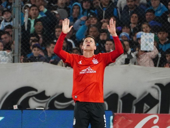 El festejo de Guido Carrillo ante Racing. (Foto Marcelo Carroll)