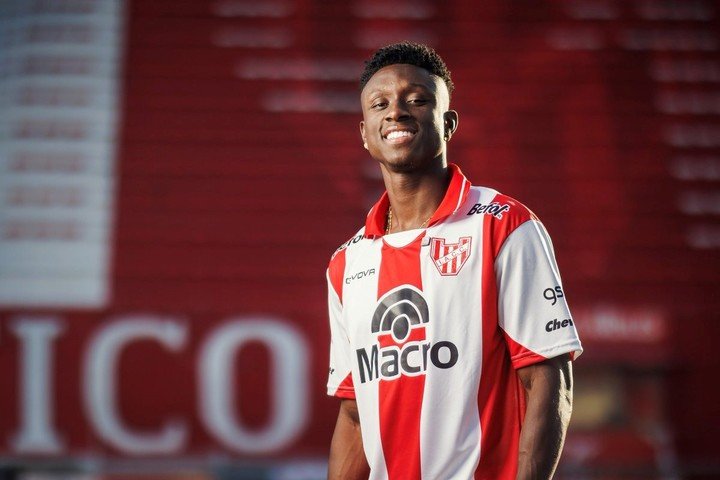 Instituto presentó a Jhon Córdoba (Prensa Instituto).
