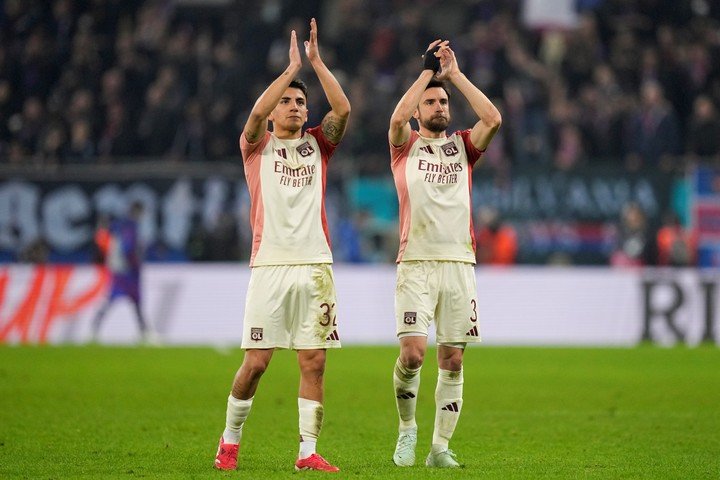 El futuro de Almada y Tagliafico, una incógnita (AP Photo/Andreea Alexandru).