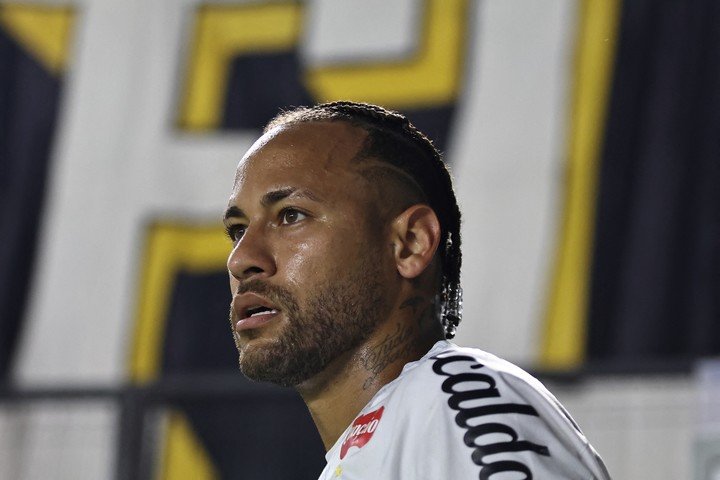 Santos no levanta cabeza y por ahora se mantiene en puestos de descenso. (REUTERS/Thiago Bernardes)