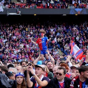 “Es como ganar la lotería, ir a cobrar y que no quieran dártelo”: la bronca del Crystal Palace de Walter Benítez con la UEFA