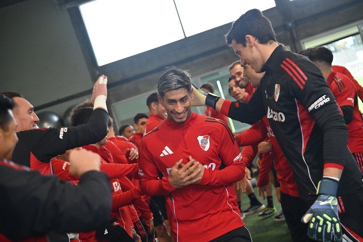 La bienvenida de River a Portillo. Prensa River.
