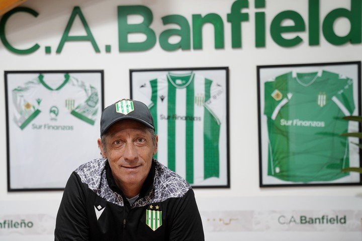 Pedro Troglio, entrenador del Taladro. 