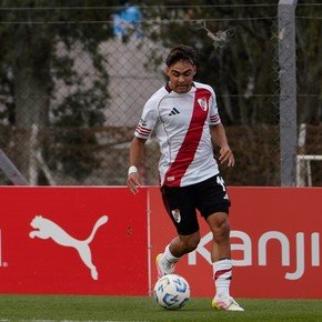 Otro lesionado en River: Alex Woiski sufrió un esguince