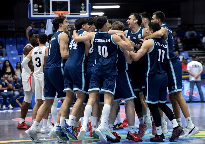 La Selección venció a los norteamericanos y jugará este domingo la final en Nicaragua frente a los brasileños. (REUTERS/Luisa Gonzalez)