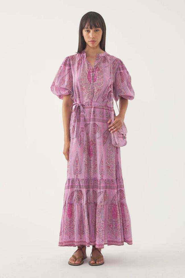 Vestido con estampado en rosa de Antik Batik.