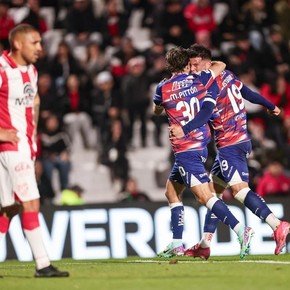 Unión goleó 4-0 a Instituto a domicilio y se prende arriba en su zona