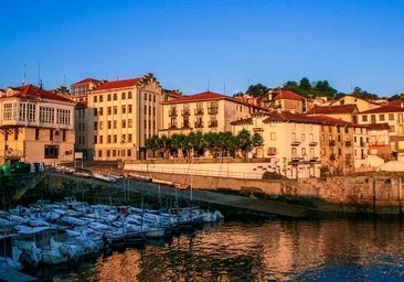 El pueblo vasco que los surferos deben visitar: una ola legendaria y el escenario de la serie que arrasa en Netflix