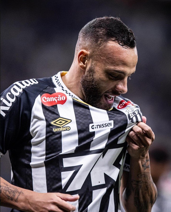 Santos se aleja del descenso (Prensa Santos).