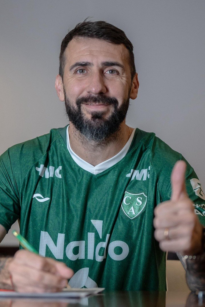 Lucas Pratto en Sarmiento de Junín.